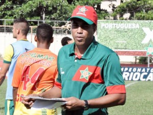 Novo comandante observou atletas que não enfrentaram o Voltaço no jogo-treino contra o Barça Carioca (Foto: Divulgação) 